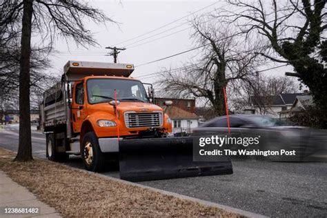 Snow Plow Salt Truck Photos and Premium High Res Pictures - Getty Images