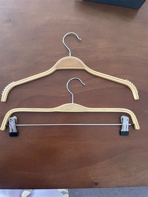 Hanger Kayu Furniture Home Living Home Improvement Organisation