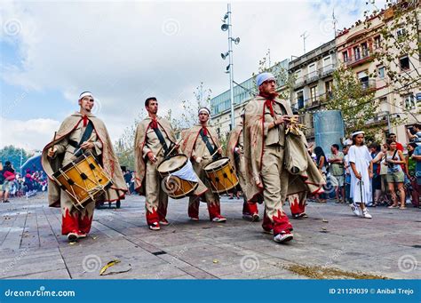 Cercavila Festa Major Vilafranca Del PenedÃs Editorial Stock Image