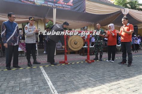 Pembukaan Lomba Kreasi Baris Berbaris Situs Resmi Pemerintah