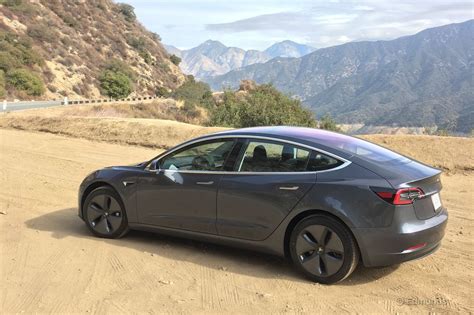 2017 Tesla Model 3 What S It Like To Live With Edmunds