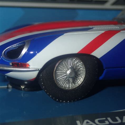 Scalextric C3878 1 32 Scale Jaguar E Type Union Jack Slot Car