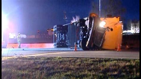 All Lanes Reopen After Tractor Trailer Overturns On I 85