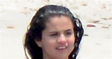 Selena Gomez Rocks A Pink Bikini At The Beach—see The Pics E News