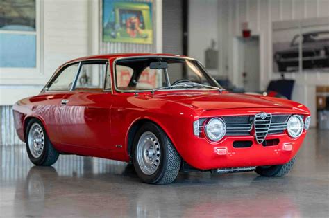 1967 Alfa Romeo Giulia Sprint GT Veloce 2.0L for sale on BaT Auctions ...