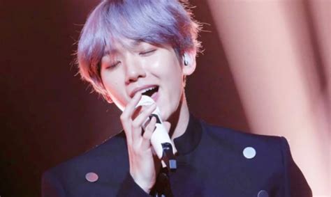 Showbiz Exos Baekhyun Tops Music Charts With Debut Solo Album New