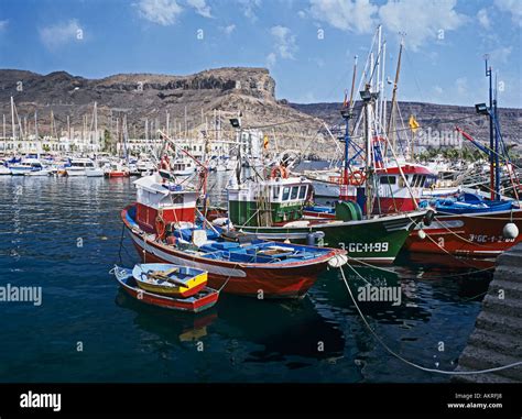 Puerto De Mogan Gran Canaria February Colourful Fishing Boats In The