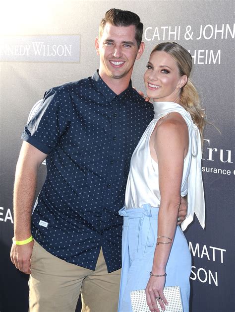 Glee Star Heather Morris Was Mortified Over Nude Photo Leak The US Sun The US Sun