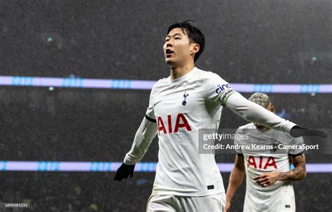 Tottenham Hotspurs Son Heung Min Celebrates Scoring His Sides News