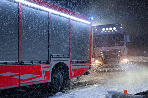 Technische Hilfe Thl Vu Lkw Bus Leer Ohne Eingeklemmte