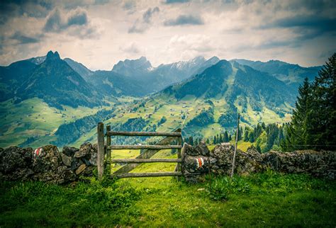 Scenery Photography Backdrops Green Mountains Under Fog Landscape ...