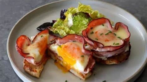 Easy Naked Eggs Benedict Recipe