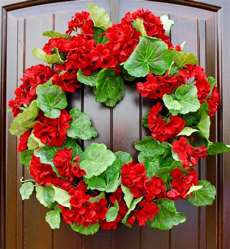 Vibrant Red Geranium Wreath — Homebnc