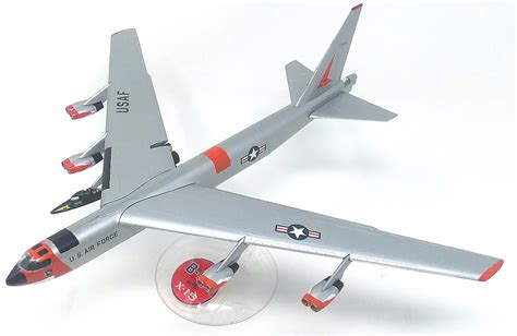 Boeing B-52 with X-15 Plastic Model Kit 1/175