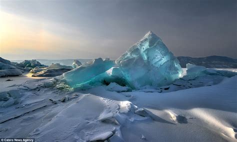 Photographer Braves Unstable Frozen Lake To Capture Breathtaking Images