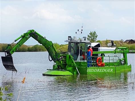 Supply Hid Amphibious Dredger With Rexroth Cutter Suction Mud Pump