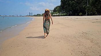 Long Dress NO PANTIES Flashing On Public Beach XVIDEOS
