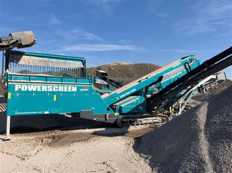 Powerscreen Chieftain X D Incline Screen Omnia Machinery