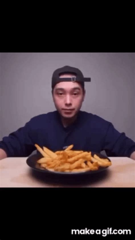 Are these the worlds most crispy fries ? Meme on Make a GIF