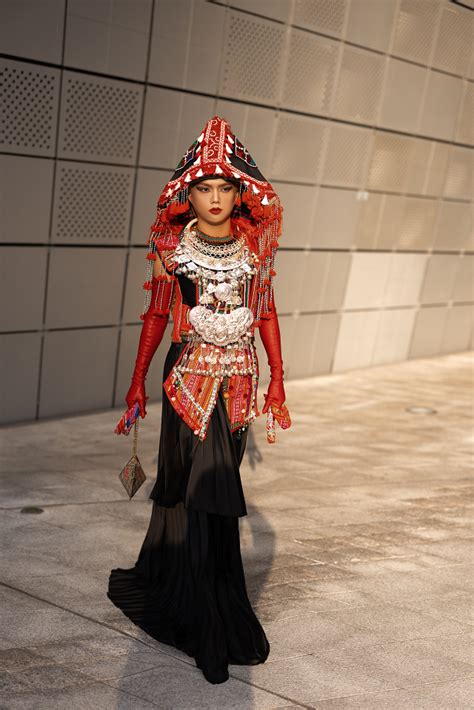 Hot TikToker Phạm Thoại livestream h liên tục trong chương trình lần đầu tiên xuất hiện tại