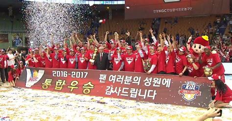 인삼공사 창단 첫 통합 우승오세근 Mvp