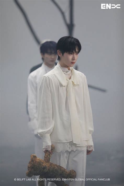ENHYPEN WEVERSE On Twitter Make Photo Cute Gay Couples Pop Photos