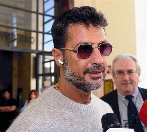 Corona e le chat di Signorini è indagato per revenge porn sarà