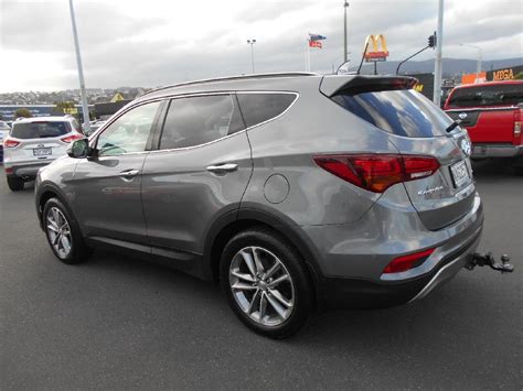 2017 Hyundai Santa Fe DM 2 2D ELITE On Handshake