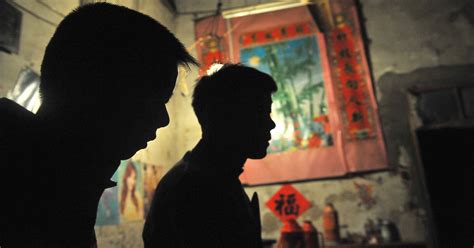 Desperate Chinese turn to mass suicide in protest