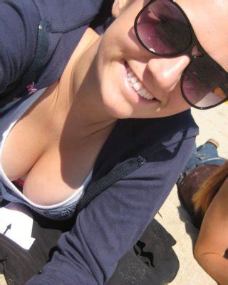 Cleavage Downblouse Nipple Peeks Collection Vol Porn Pictures XXX Photos Sex Images