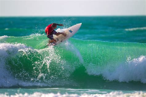 Surf Guide – Surf House Dubai