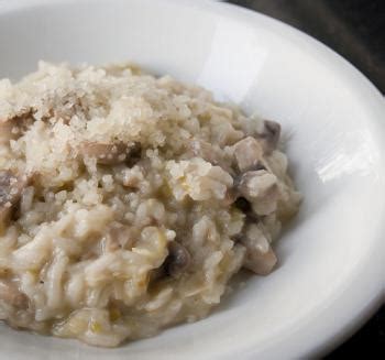 Risotto de cogumelos e alho francês