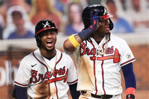 Braves Score 29 Only One Win So Phils Trail By 2 Fast Philly Sports