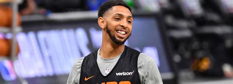 Suns Re Sign Cameron Payne