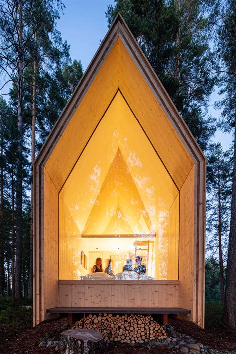 Ortraum Architects Builds Cosy Woodland Cabin From Cross Laminated