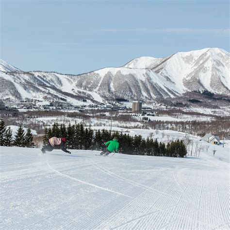 Rusutsu Snow Resort, Ski Holidays & Accomodation 🇯🇵