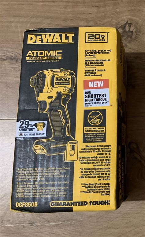 Dewalt DCF850B ATOMIC 20V MAX бесщеточный винтоверт, импакт: 4 800 грн ...