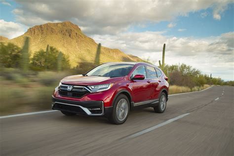 Reviewing The 2021 Honda Cr V Hybrid From A 21 Year Old’s Point Of View Autotrader