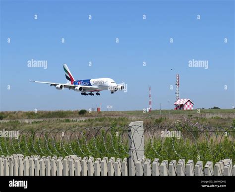 Emirates Airbus A380 Landing Stock Photo - Alamy