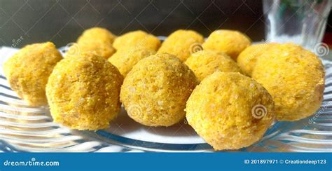 Mouth Watering Sweet Besan Laddoo Made By Roasted Gram Flour Ghee