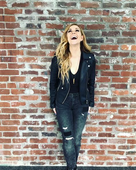 50 Hot Lindsay Ell Photos 12thBlog