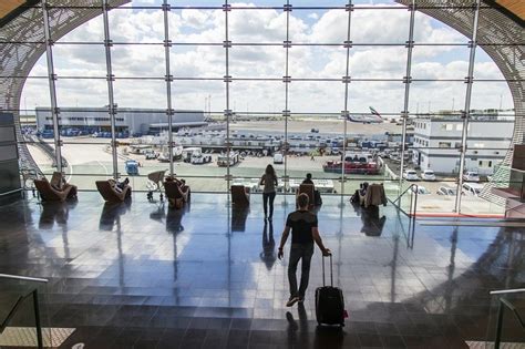 Cómo ir de los aeropuertos de París al centro de la ciudad IATI Seguros