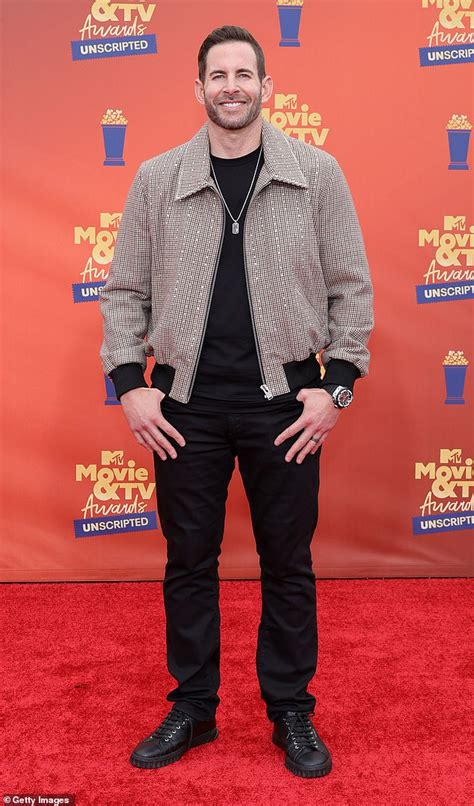 Tarek El Moussa celebrates daughters graduation in first sighting