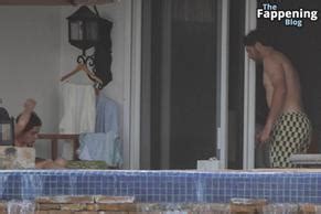 Hailee Steinfeld Rocks A Sexy Bikini In Mexico With Josh Allen AZNude