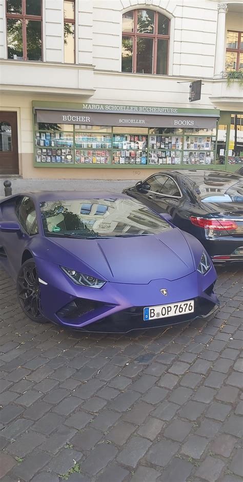 Purple Lamborghini Huracan : r/supercars