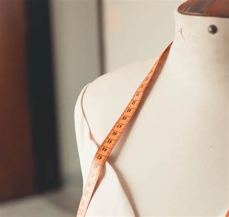 Seamstress/Tailor - Akron/Fairlawn | Alterations Express