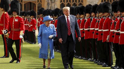 Video Trump Rompe El Protocolo Y Ridiculiza A La Reina Isabel Ii El