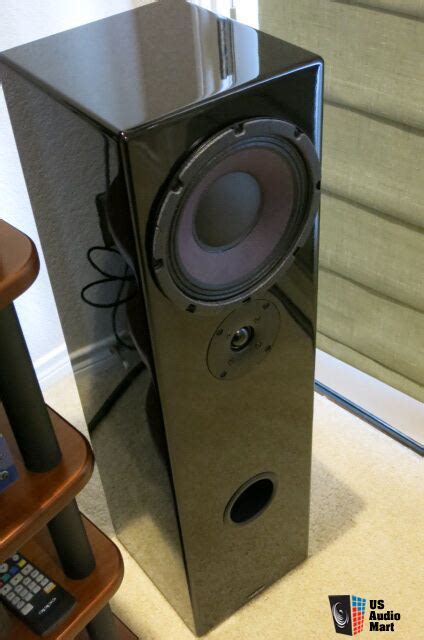 Tekton Designs M-Lore Mini Lore Piano Gloss Black Speakers Photo ...