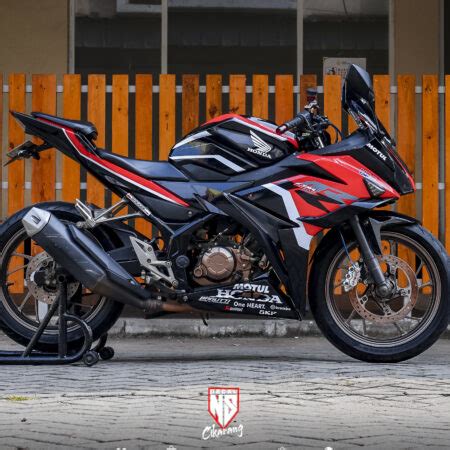 Sticker Motor Honda Cbr R All New Tricolor Hitam Modifikasi Stiker