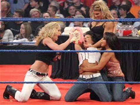 Smackdown Michelle Mccool And Layla S Goodbye Party For Mickie James